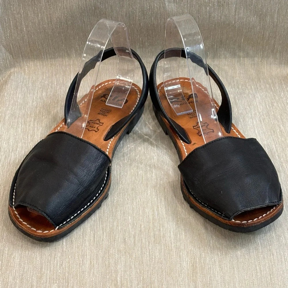 RIA Sz 40 Handmade Leather Avarca Style Made in Spain  Slip On Peep Toe Sandals